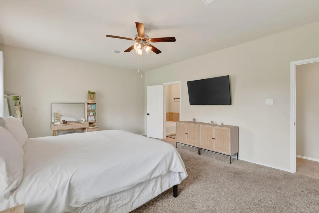 Photo of 14077 Sharktooth Hill Lane