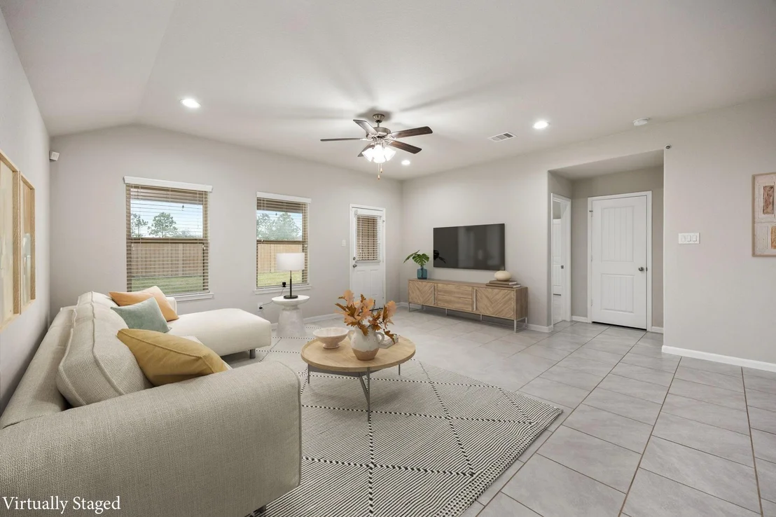 Photo of 18442 Grayson Bluff Way
