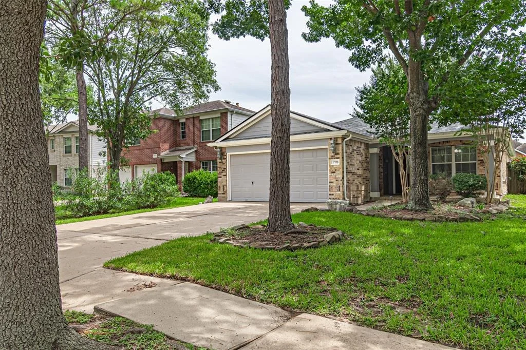 Photo of 17119 Shadow Ledge Drive