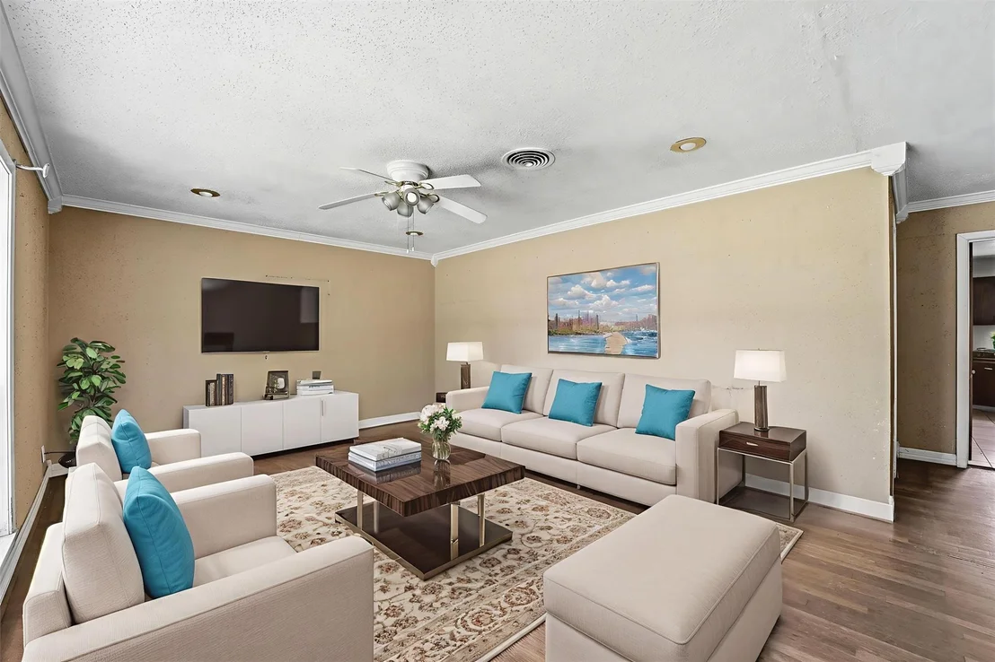 Photo of 11614 Mullins Drive