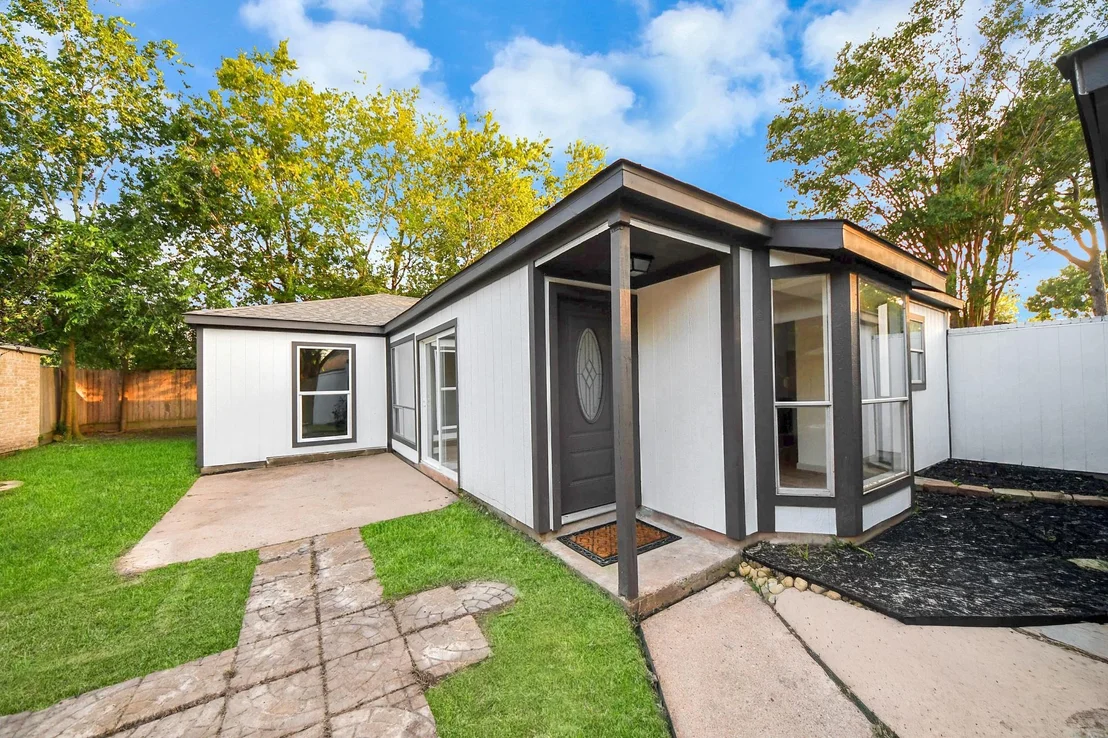 Photo of 10915 Berry Tree Drive