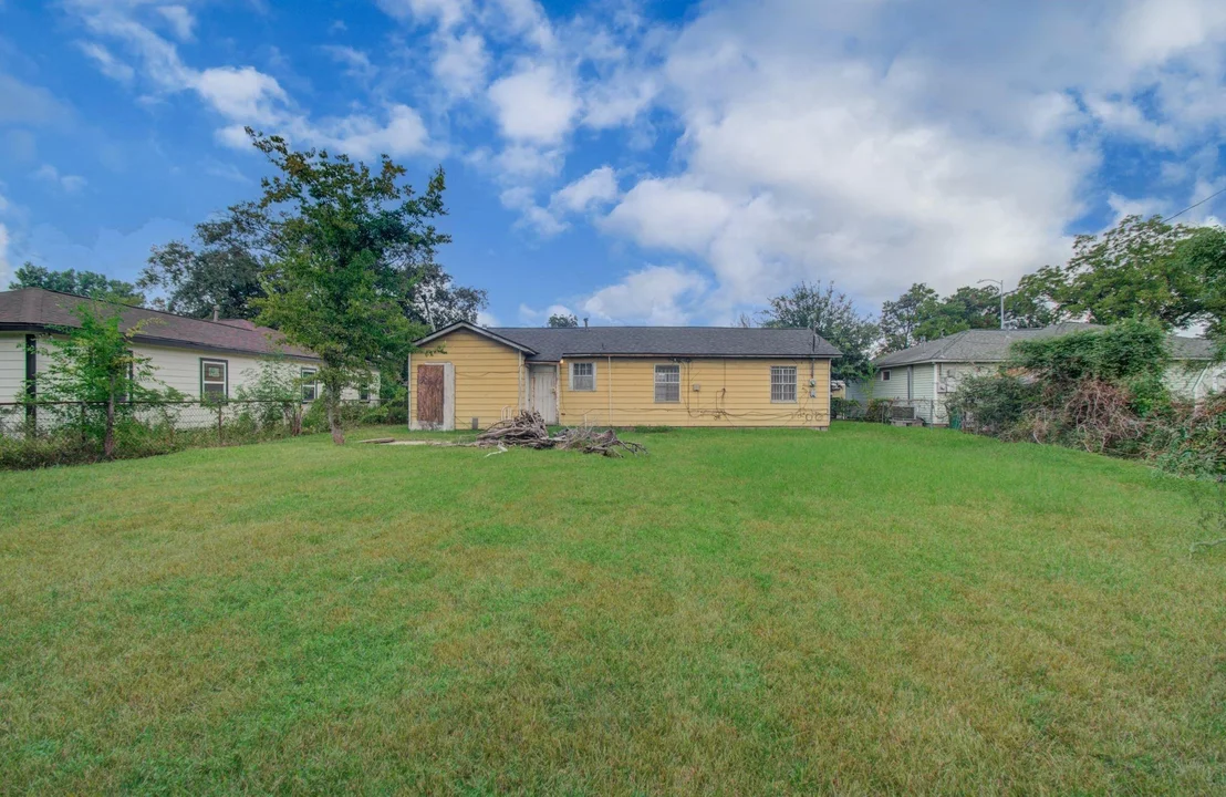 Photo of 7622 Delavan Drive