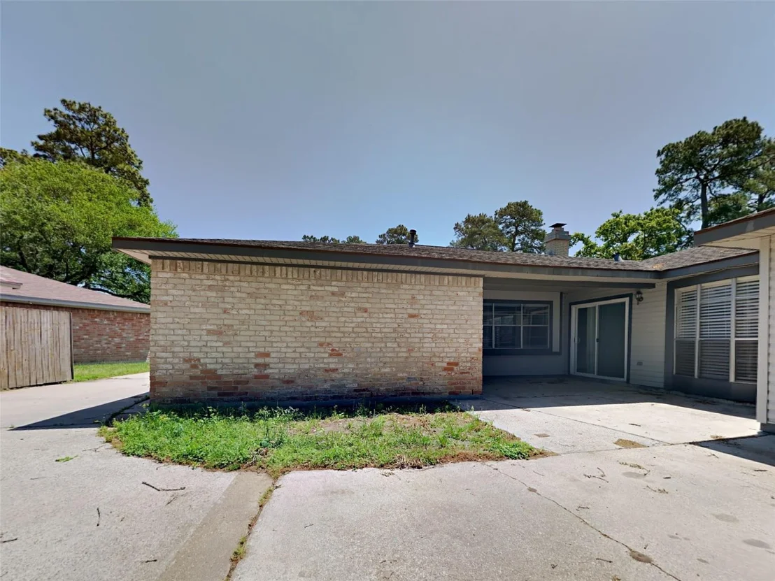 Photo of 17623 Huntersglen Circle