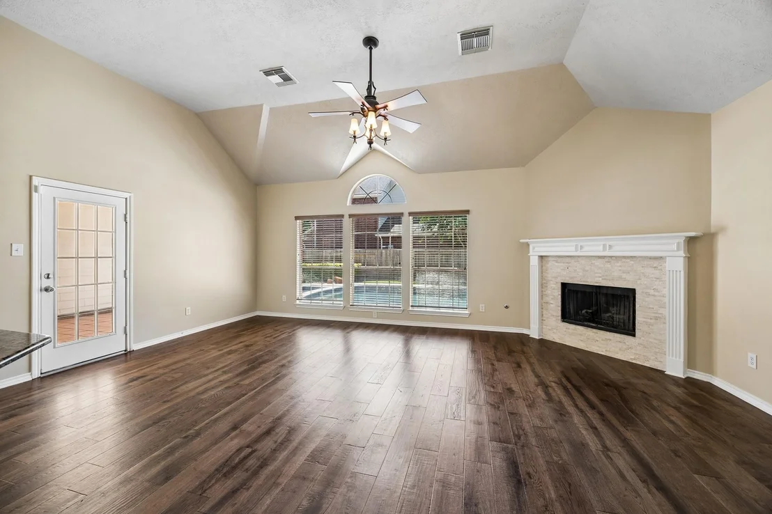 Photo of 1007 Longdraw Drive