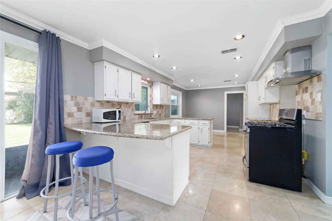Photo of 11410 Endicott Lane