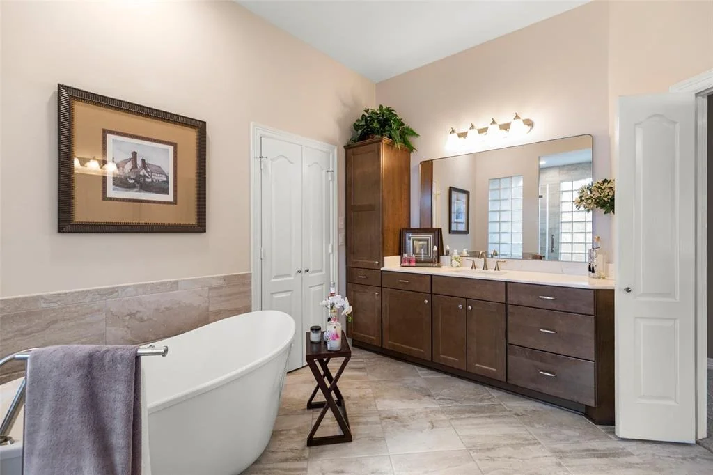 Photo of 207 Kingfisher Drive