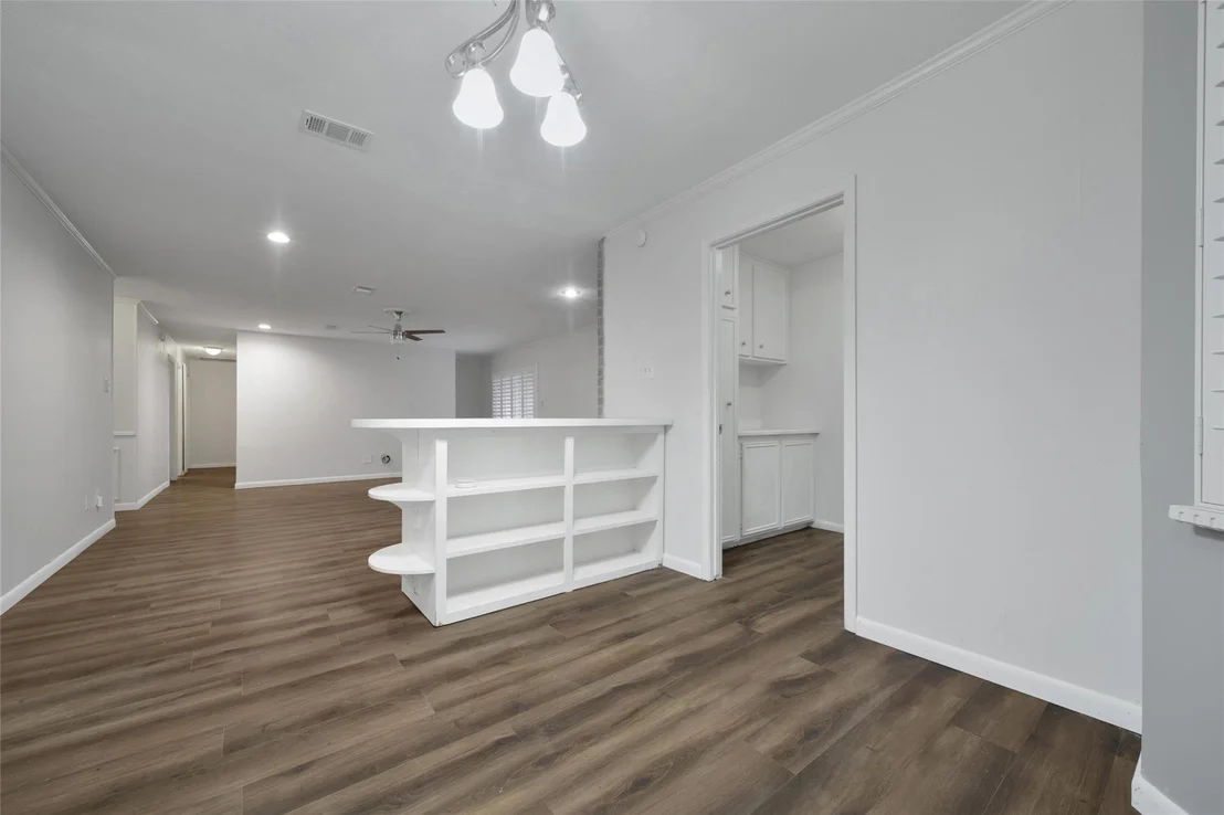 Photo of 347 Maple Lane