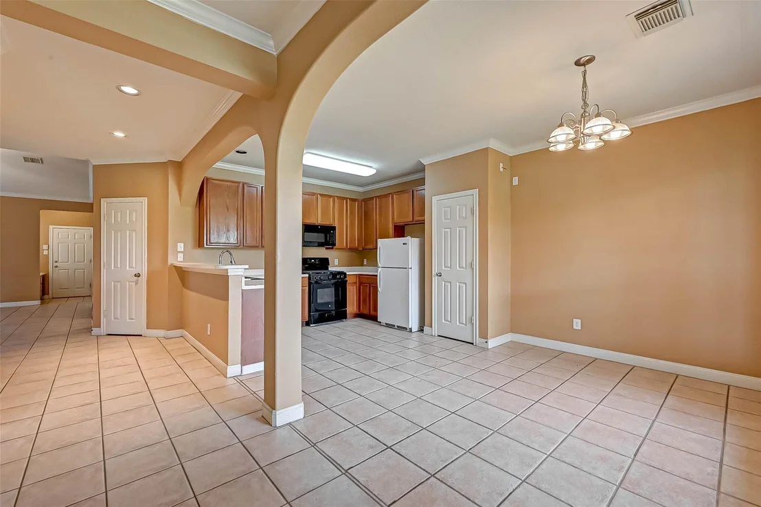 Photo of 7130 Pavilion Drive