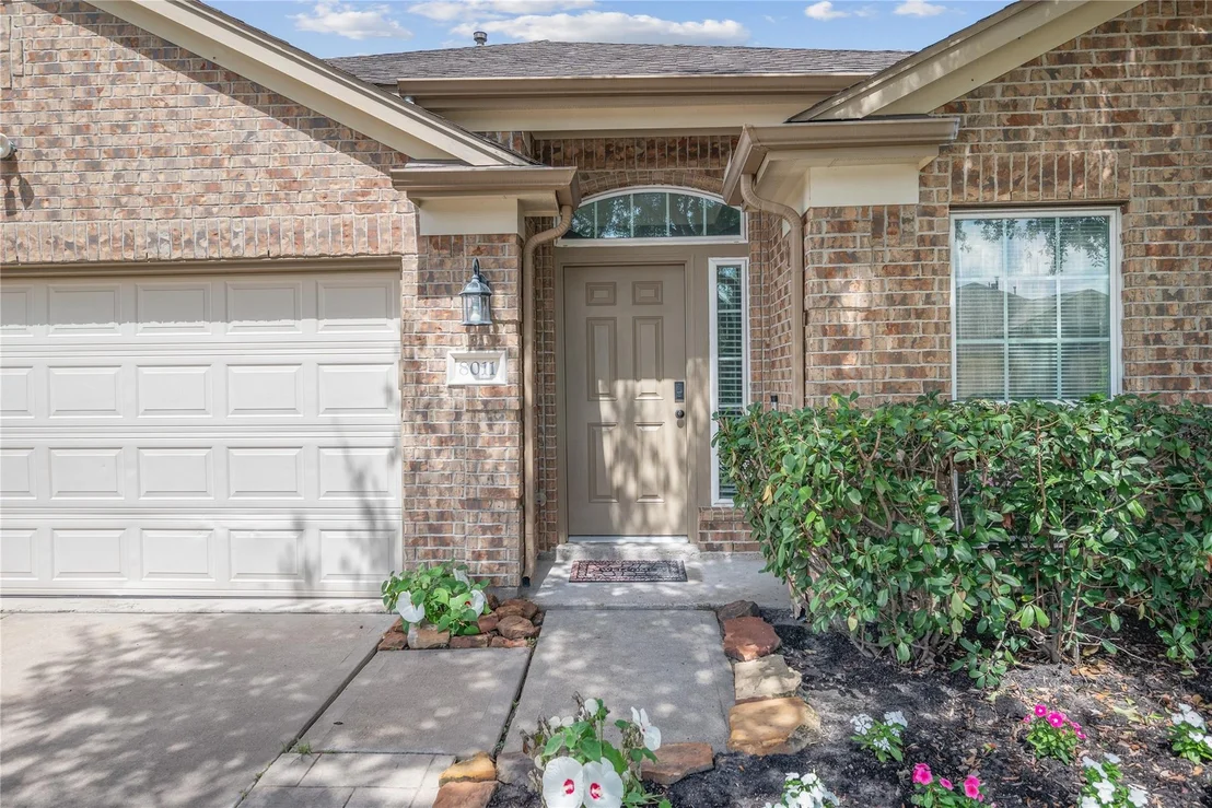 Photo of 8011 Devon Lee Court