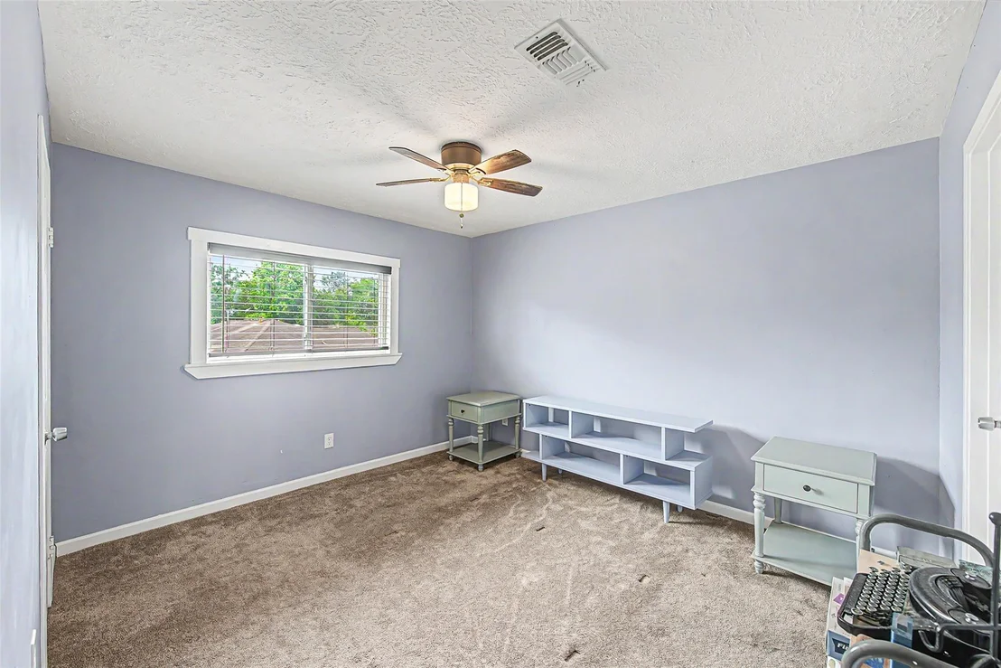 Photo of 402 Redway Lane