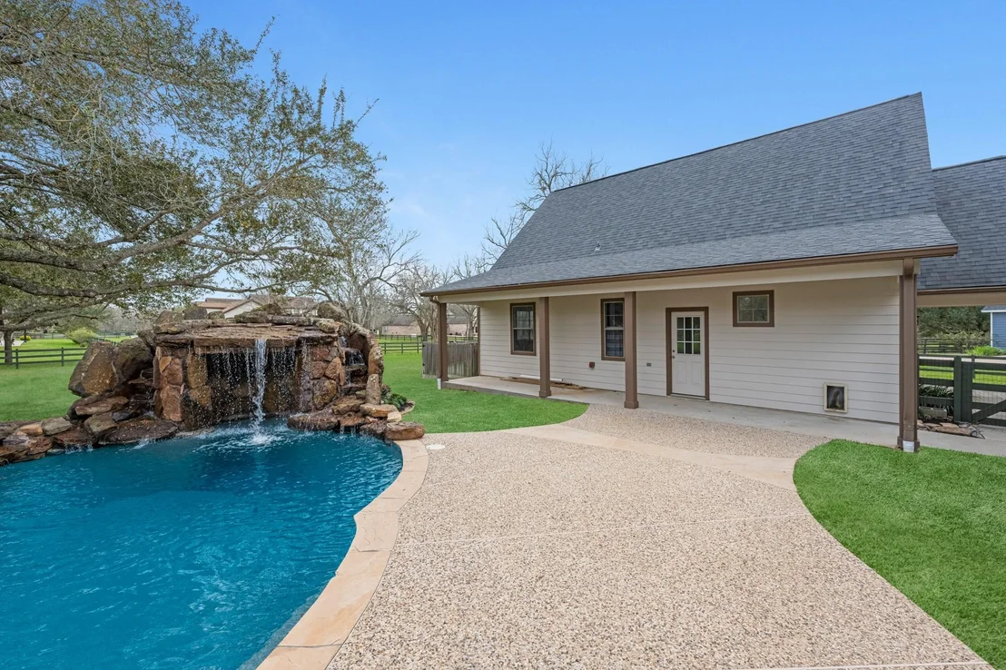 Photo of 31411 Blue Heron Lane
