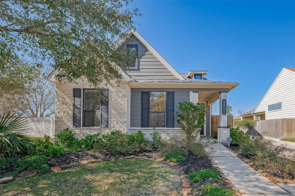 Photo of 2811 Legends Crest Drive