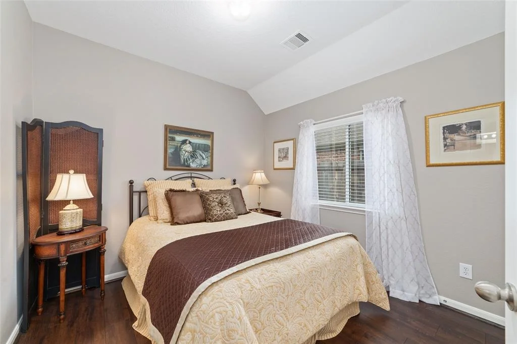 Photo of 28035 Emma Gardens Lane