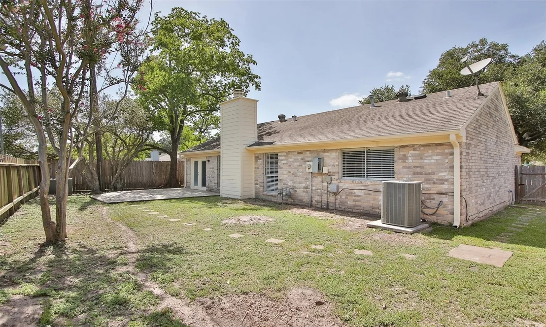 Photo of 13303 Hampton Falls Drive