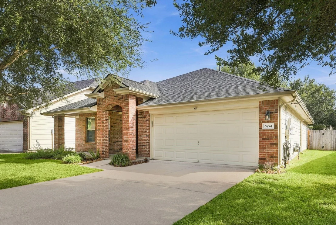 Photo of 6754 River Ridge Lane