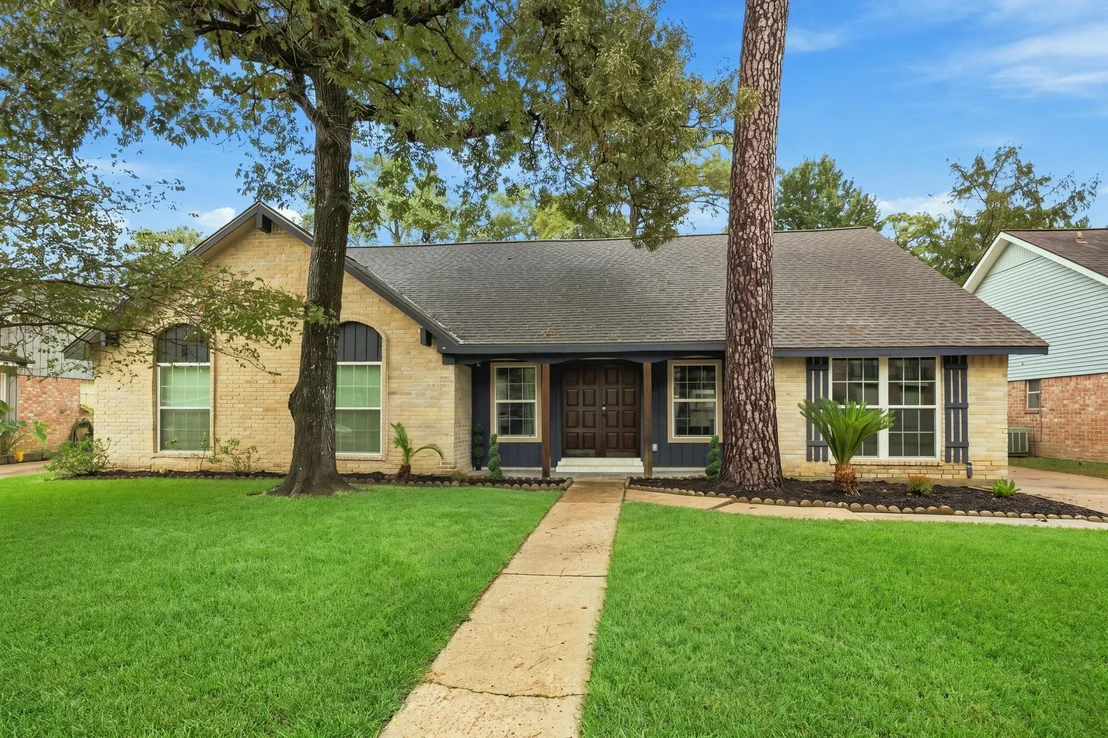 Photo of 25514 Fairbrook Lane