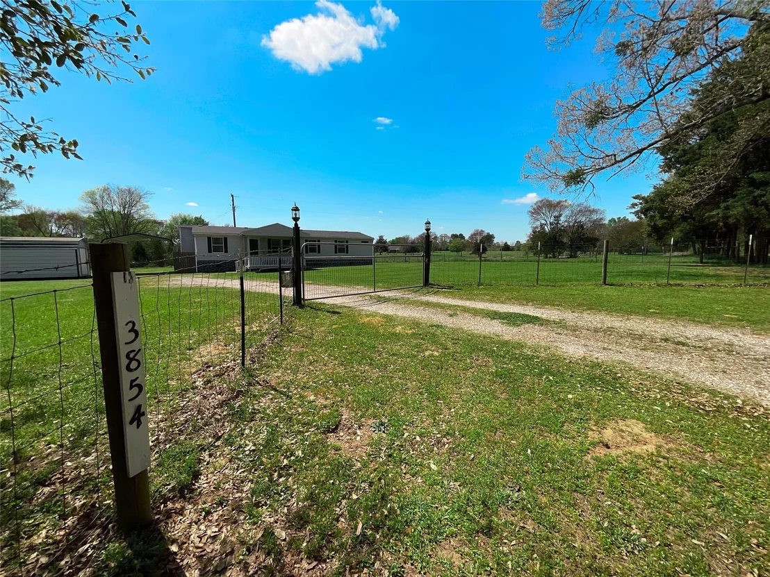 Photo of 3854 County Road 2604