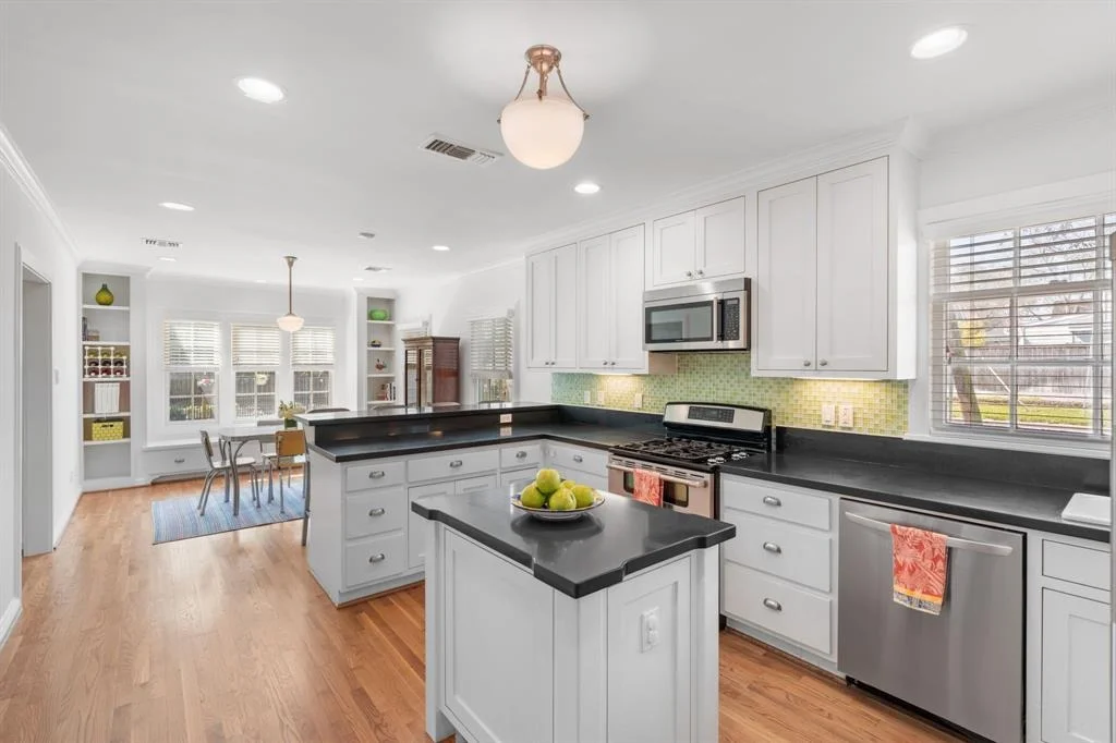 Photo of 2247 Dryden Road