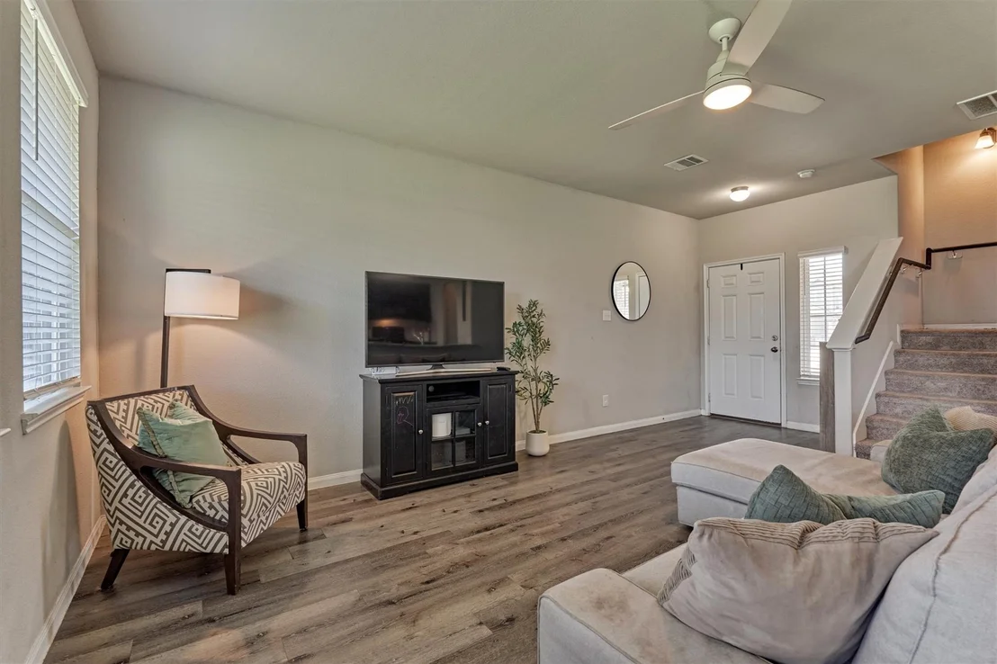 Photo of 25615 Brooklyn Lane