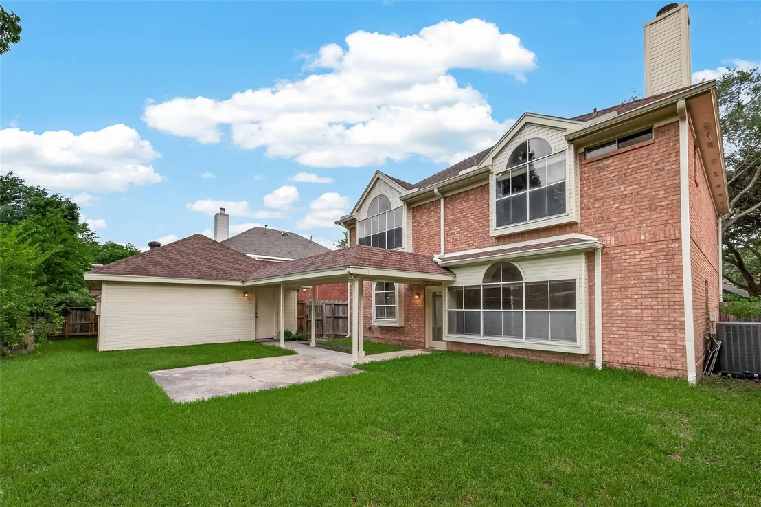 Photo of 14139 Swallowfield Drive