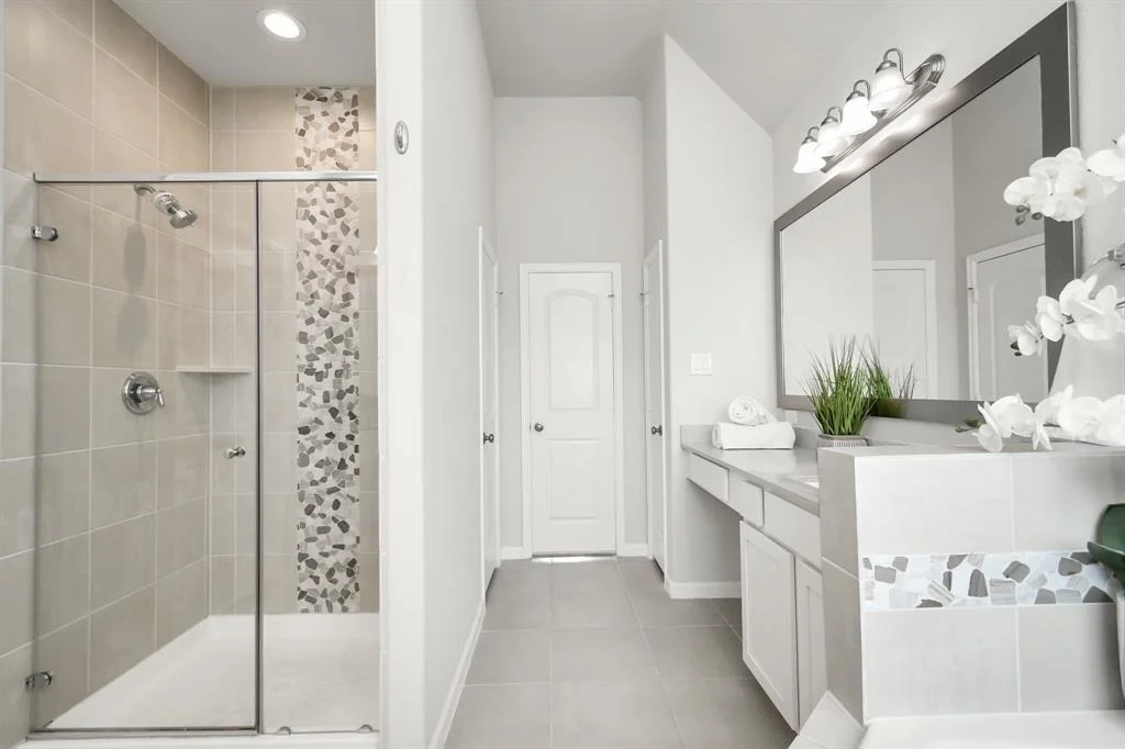 Photo of 4015 Centre Glen Drive