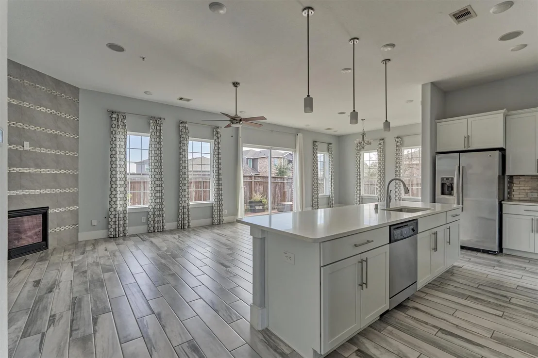 Photo of 2113 Solstice Boulevard