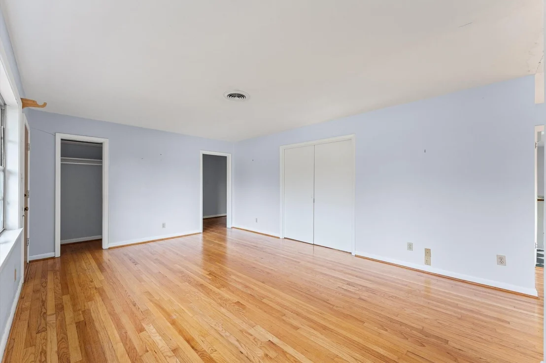 Photo of 3123 Broadmead Drive