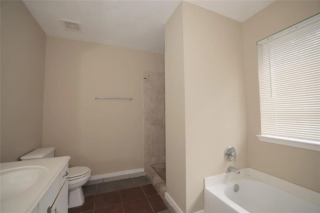 Photo of 5115 Summit Lodge Dr Drive