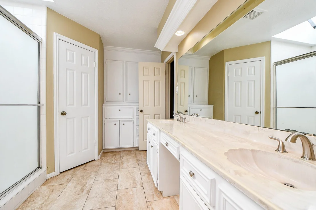 Photo of 1230 Crossfield Drive