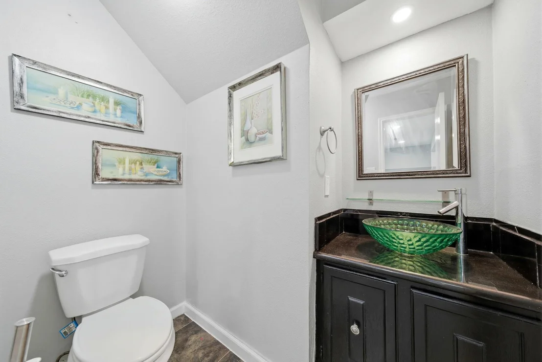 Photo of 6927 Leandra Drive