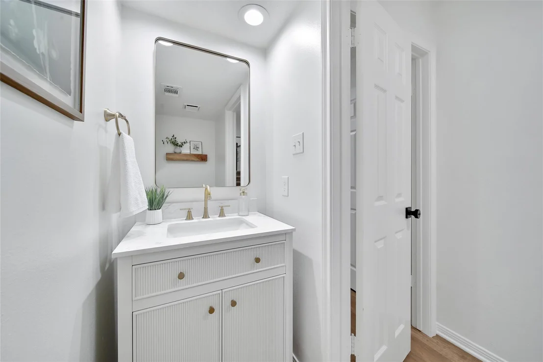 Photo of 14 Twin Springs Place