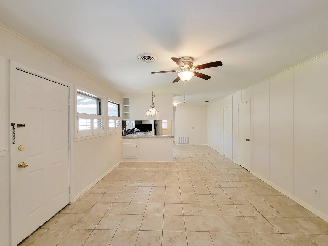 Photo of 4602 Redstart Street