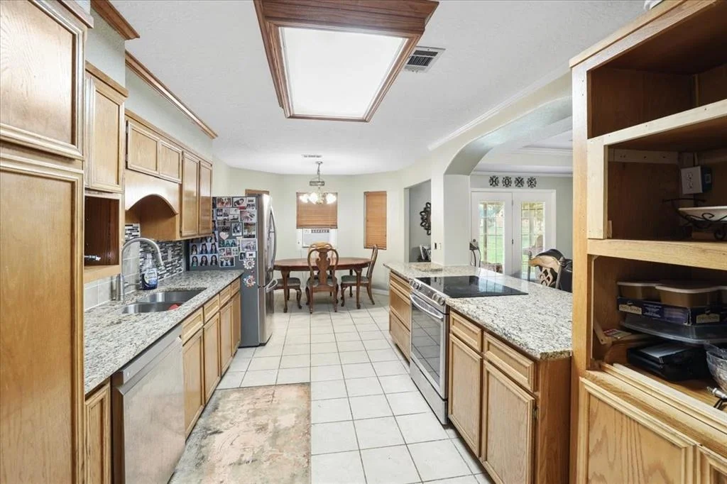 Photo of 505 Meadowlark Lane