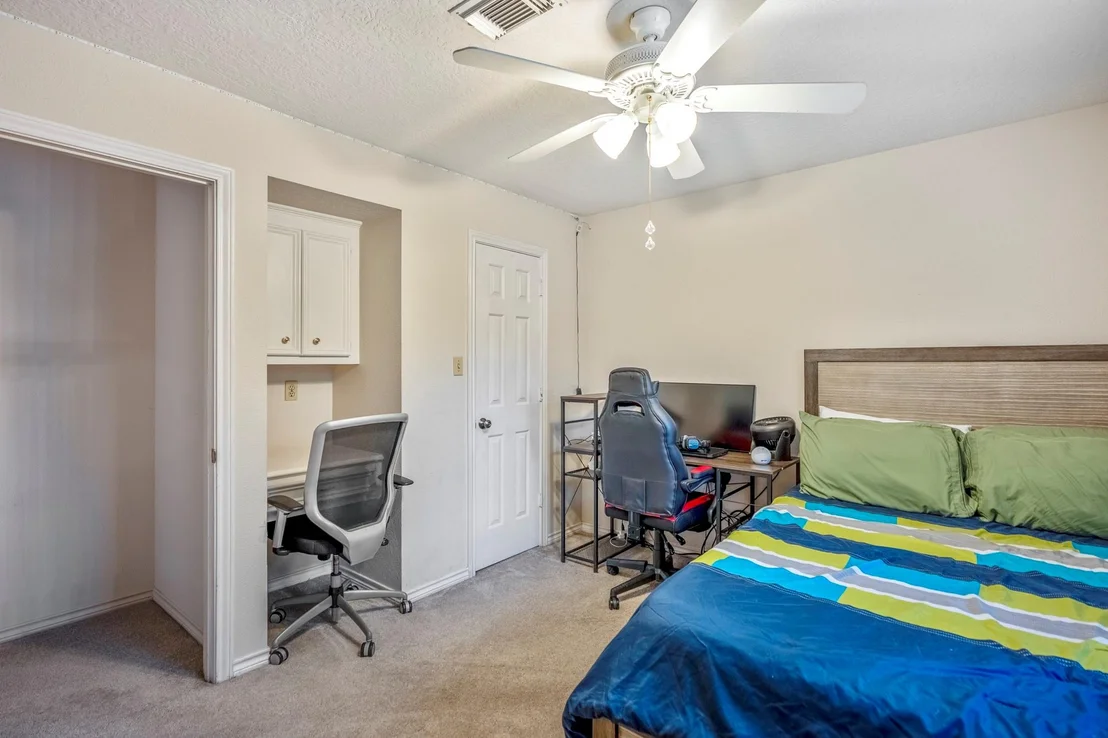 Photo of 407 Champion Lake Drive