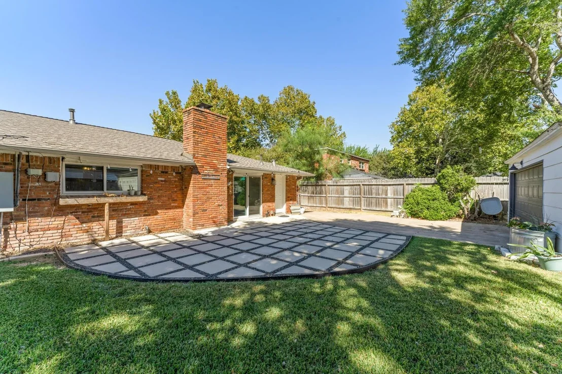 Photo of 2515 Blue Willow Drive