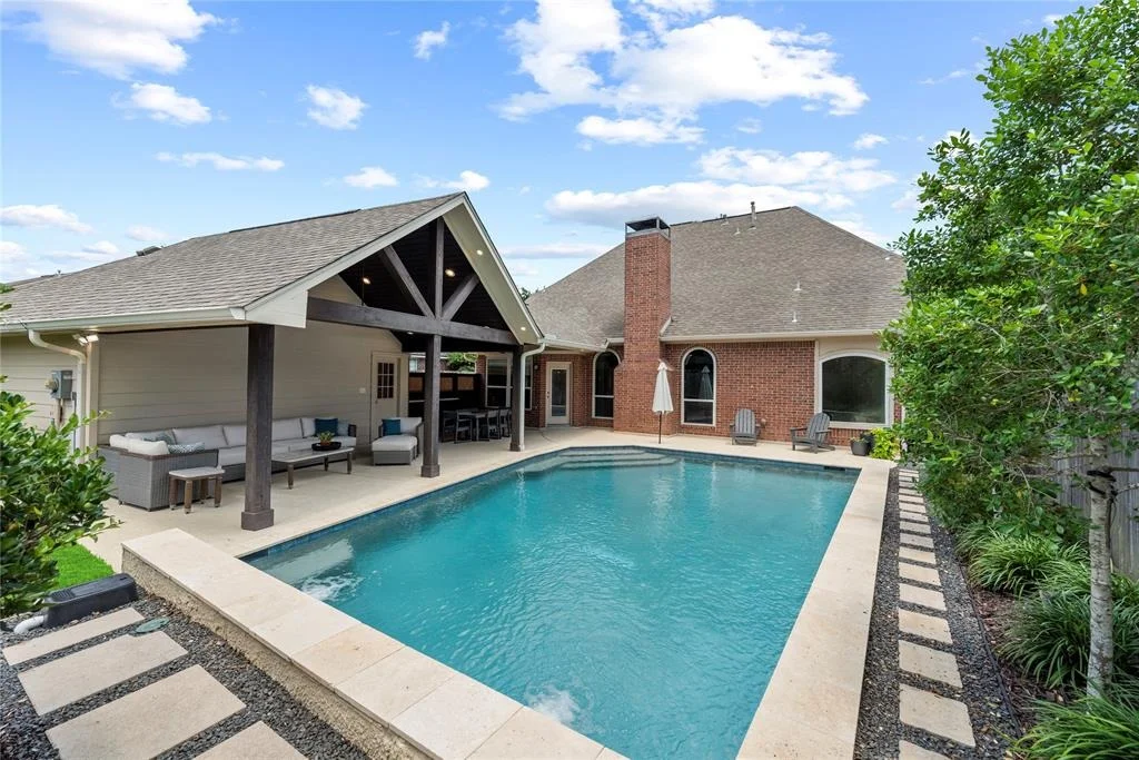 Photo of 1310 Blackthorne Drive
