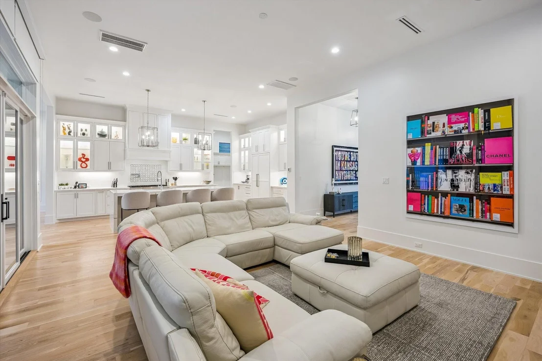 Photo of 2215 Driscoll Street