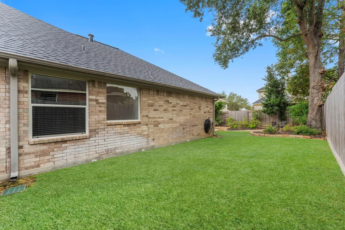 Photo of 959 Stoneglade Drive