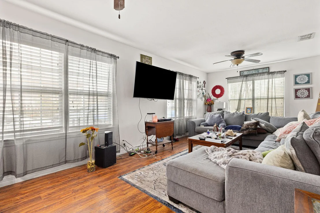 Photo of 809 Howard Street