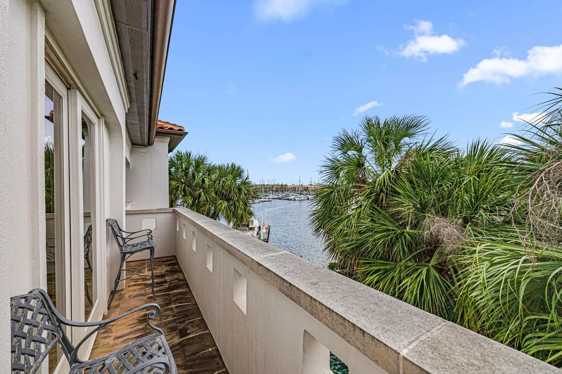 Photo of 721 Harborside Way