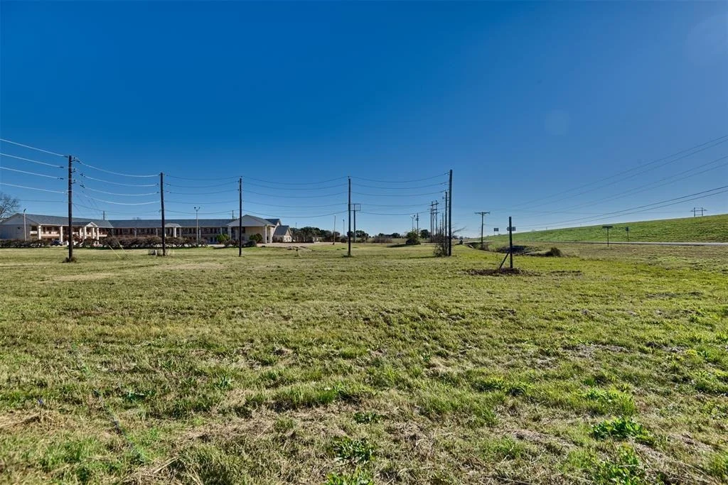 Photo of 1200 Highway 6