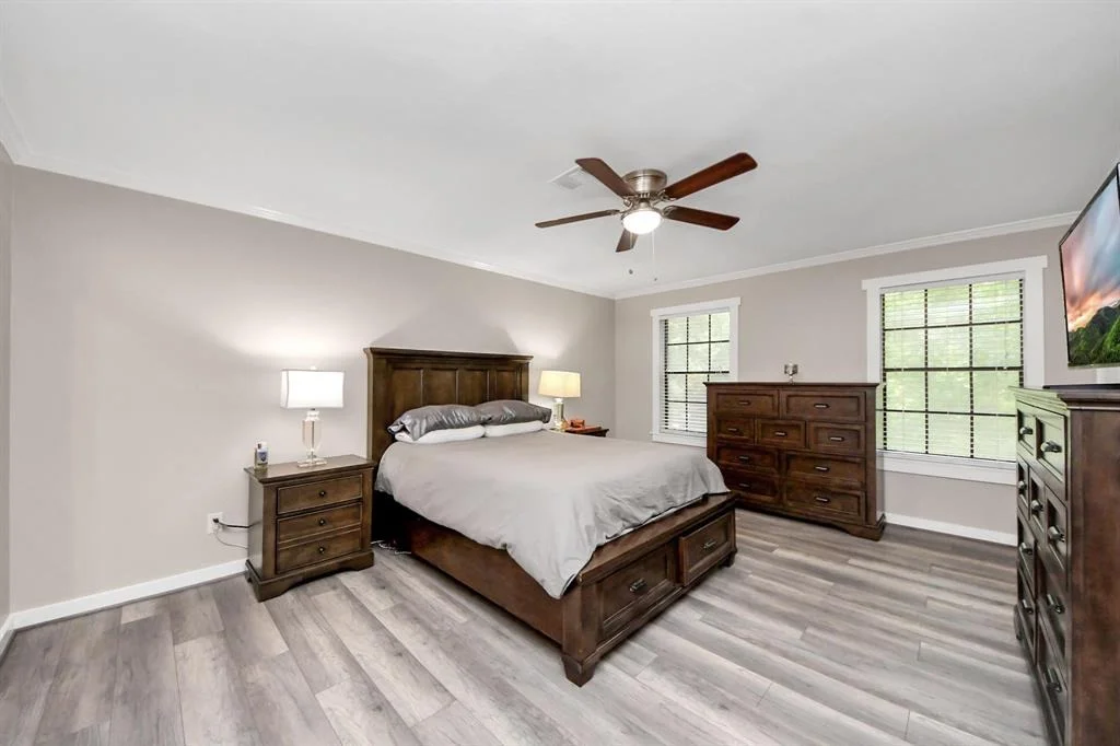Photo of 2914 Silver Falls Drive