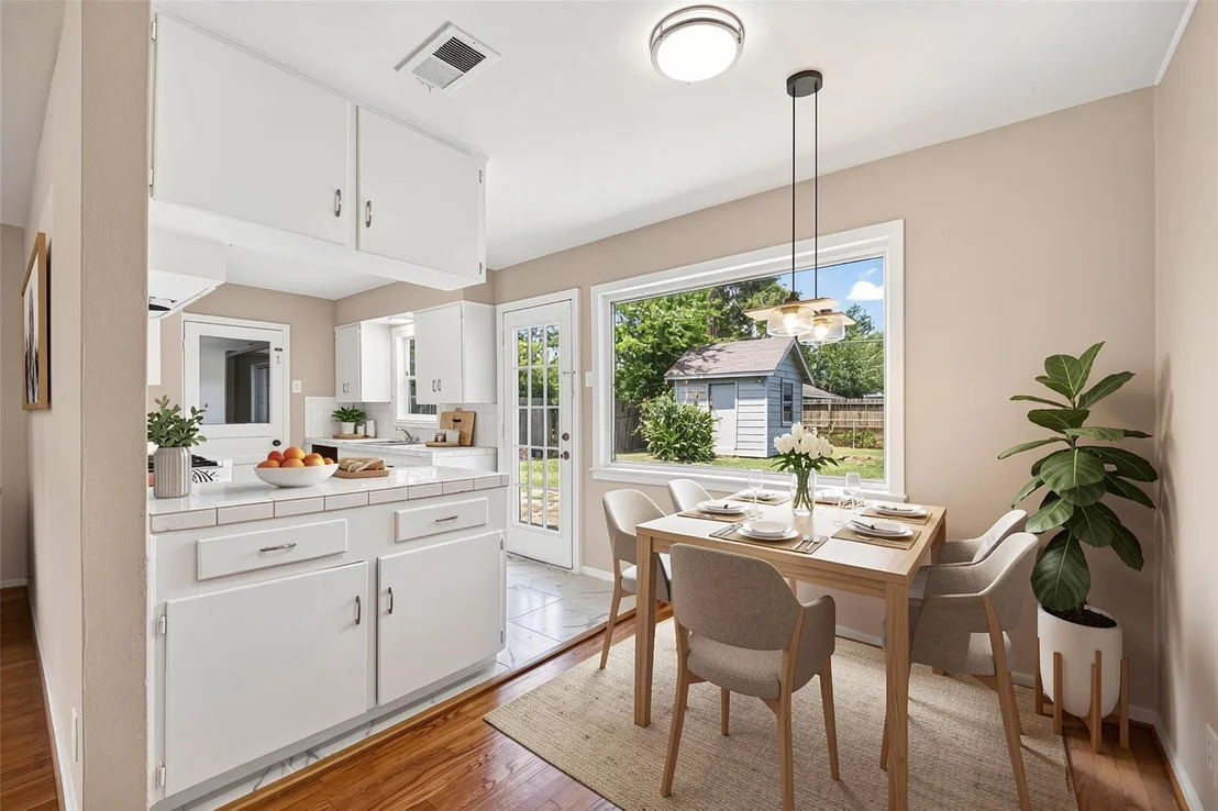 Photo of 6610 Barney Road