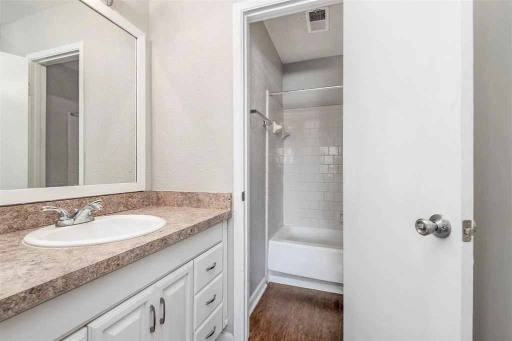 Photo of 5542 Ambern Drive
