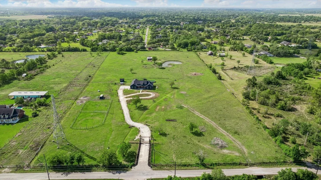 Photo of 2610 County Road 163