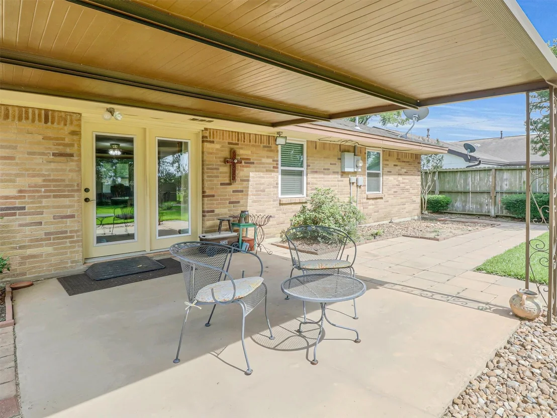 Photo of 805 Bluebonnet Lane