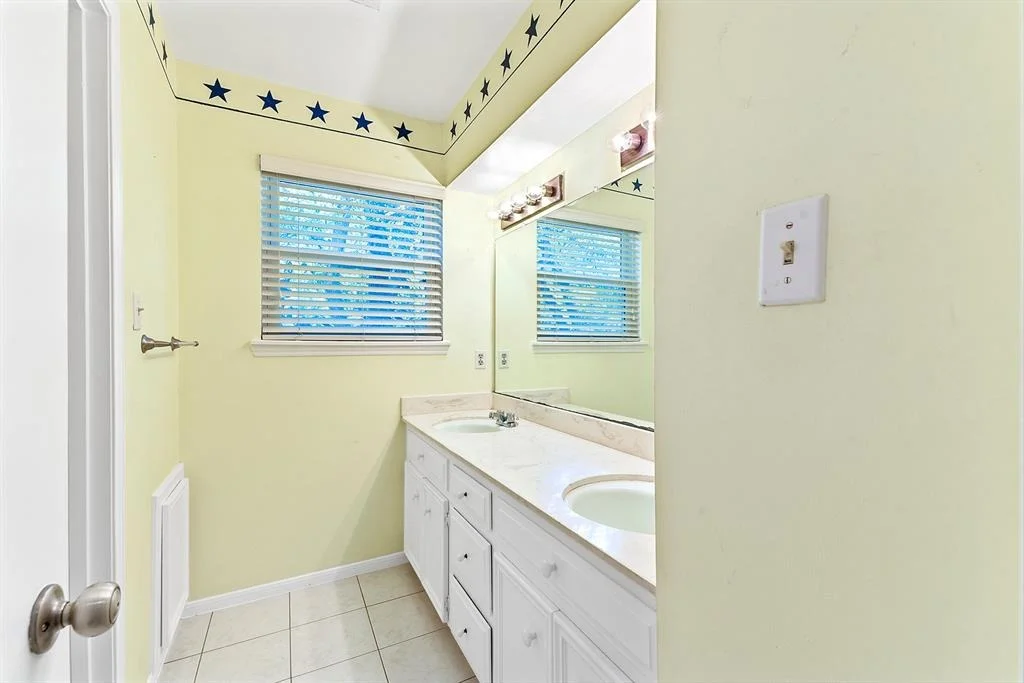 Photo of 719 Herrick Court