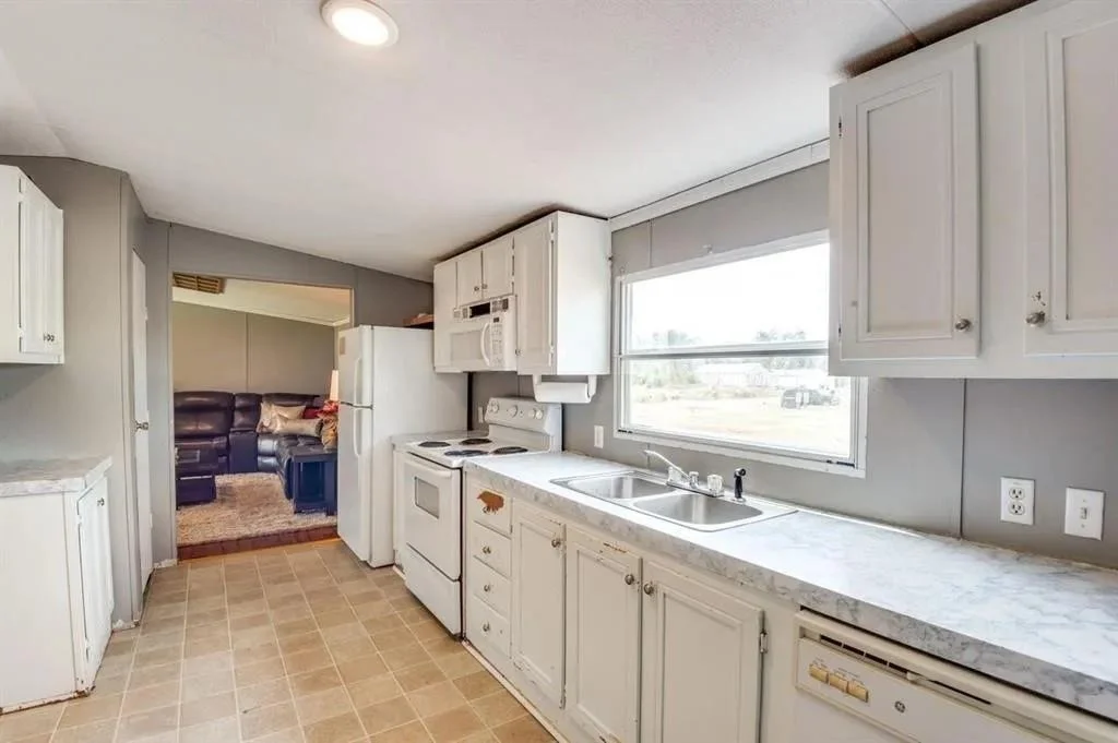 Photo of 505 Road 5202