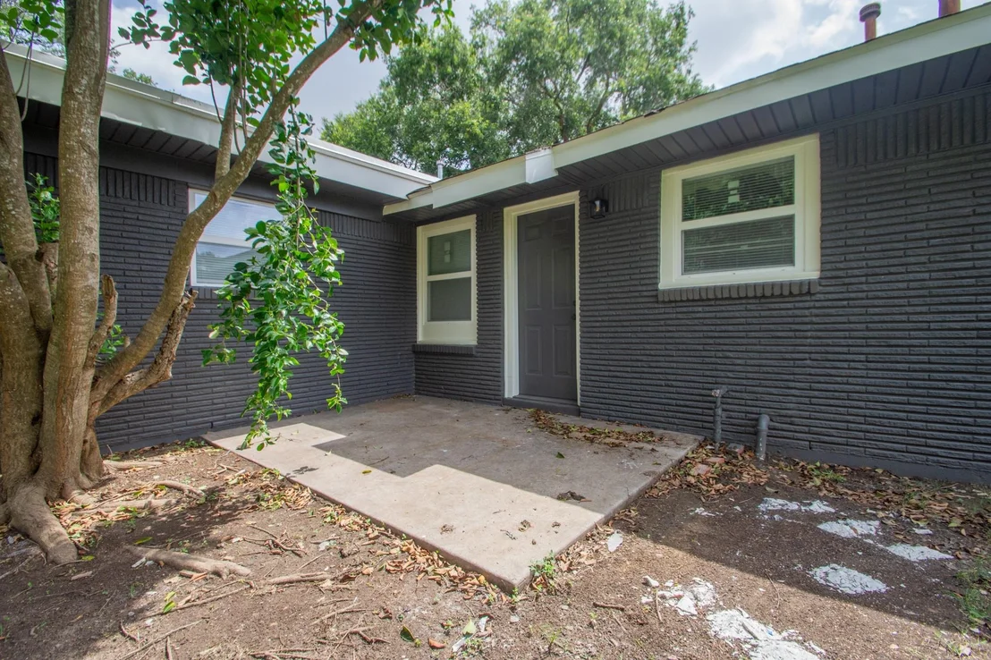 Photo of 802 Mobile Drive
