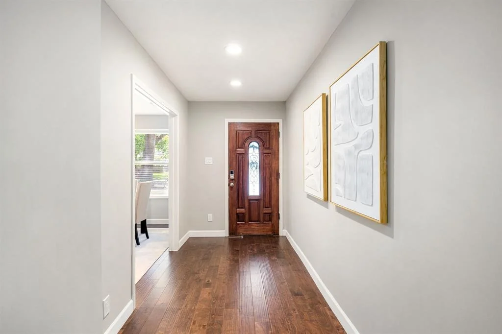 Photo of 10718 Dunlap Street